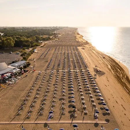 Stylish Downtown * Bibione